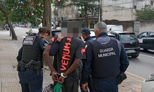 Guarda Municipal de Volta Redonda prende suspeito de furtar fios de cobre de unidade de saúde